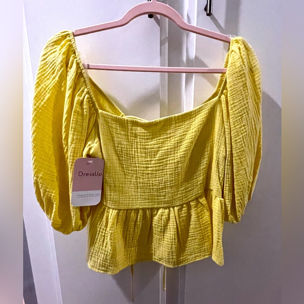 DressUp Woman’s Sunshine, size M bubble sleeve top, open back